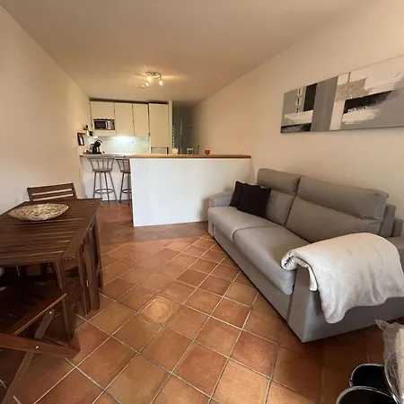 Apartment Studio Cosy A Borgo : Climatise, Acces Direct Plage, Parking Gratuit - Fr-1-650-33 Borgo (Corsica)